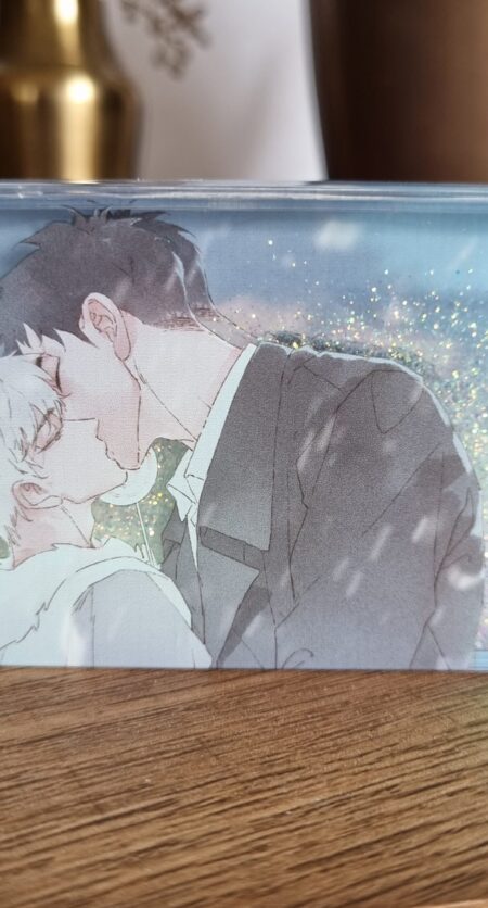 Acrylblock mit Wasser und Glitzer - Couple Tang Tang & Chen Qinqye